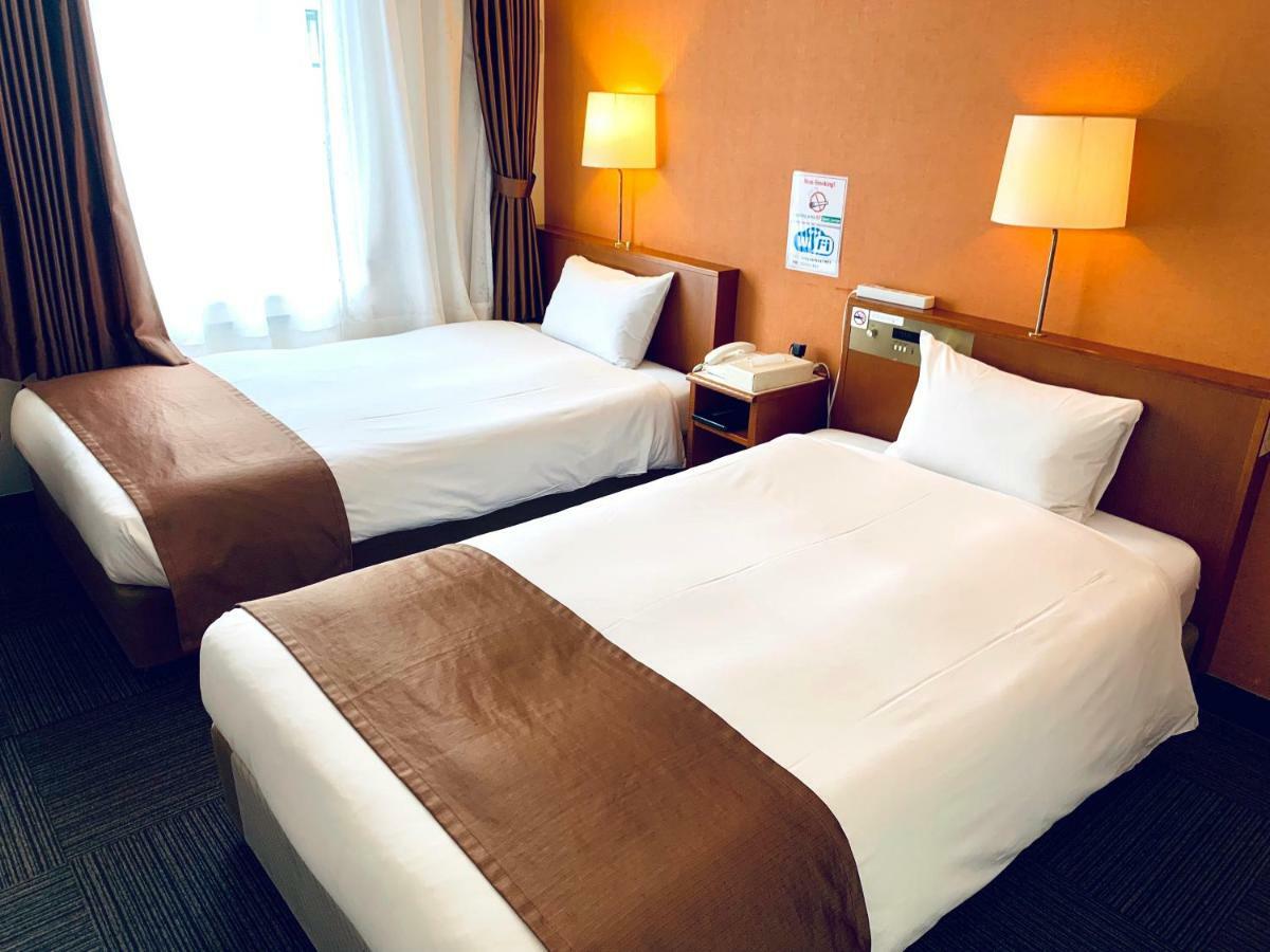 Tokyo Plaza Hotel מראה חיצוני תמונה