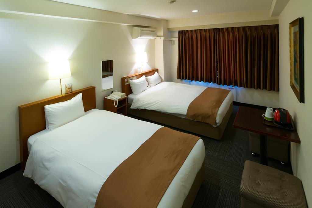 Tokyo Plaza Hotel מראה חיצוני תמונה