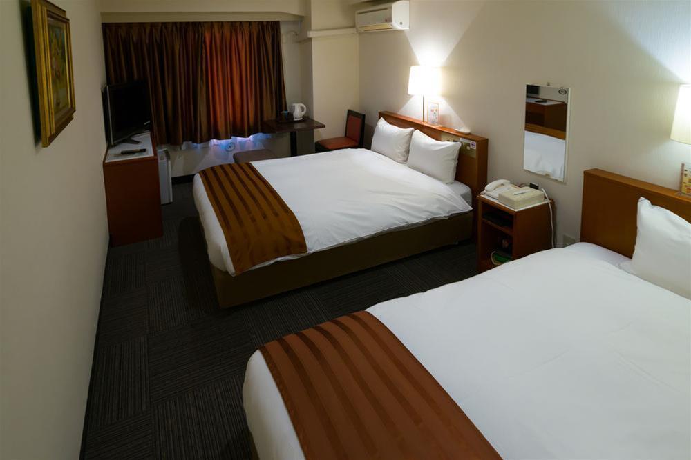 Tokyo Plaza Hotel מראה חיצוני תמונה